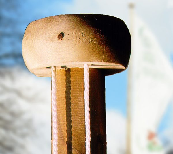 Fahnenmast komplett 6,00 m Fichte natur m. Knauf, Leine, Leinenhalter u. Mastfuß VE = 000