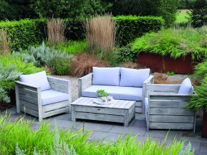 Brisbane Gartenlounge, Eukalyptus Sitzgruppe in Palettenoptik Polster grau VE = 000, FSC-zertifiziert (FSC 100%)