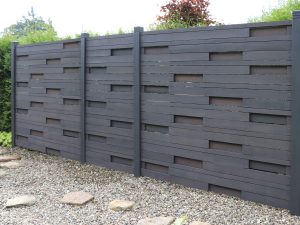 Madura Pfosten Kapur, mit Pyramidenkopf 90x90x1900 mm, grau farbvorbehandelt VE = 026, FSC-zertifiziert (FSC 100%)