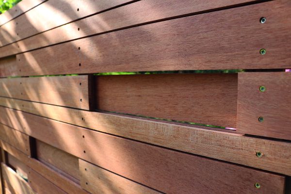 Madura Sichtschutzzaun Keruing 180x180 cm, natur VE = 026, FSC-zertifiziert (FSC 100%) – Bild 6