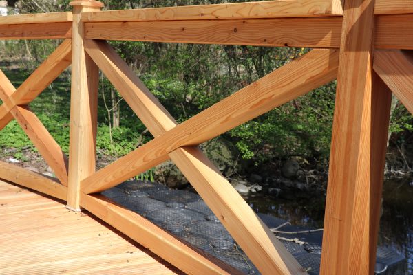 Bogen -Teichbrücke premium Lärche roh 3,00 m, mit 2 Handläufen VE = 000 – Bild 12