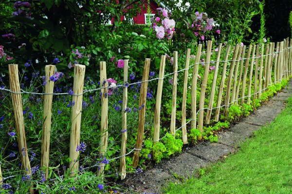 Haselnuss Rollbeetgrenze 500 x 30 cm, Lattenabstand 3-4 cm VE = 036 – Bild 2