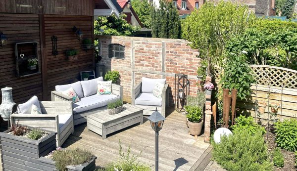 Brisbane Gartenlounge, Eukalyptus Sitzgruppe in Palettenoptik Polster grau VE = 000, FSC-zertifiziert (FSC 100%) – Bild 3