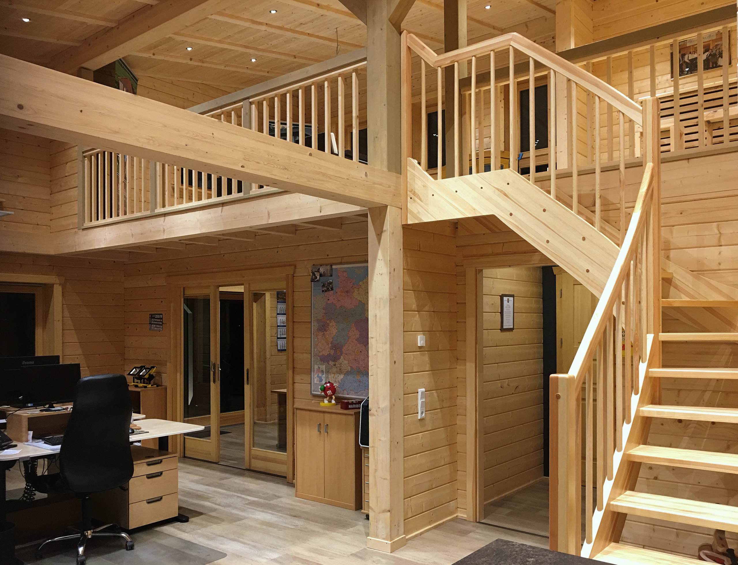 Office /820x1020cm – Bild 3