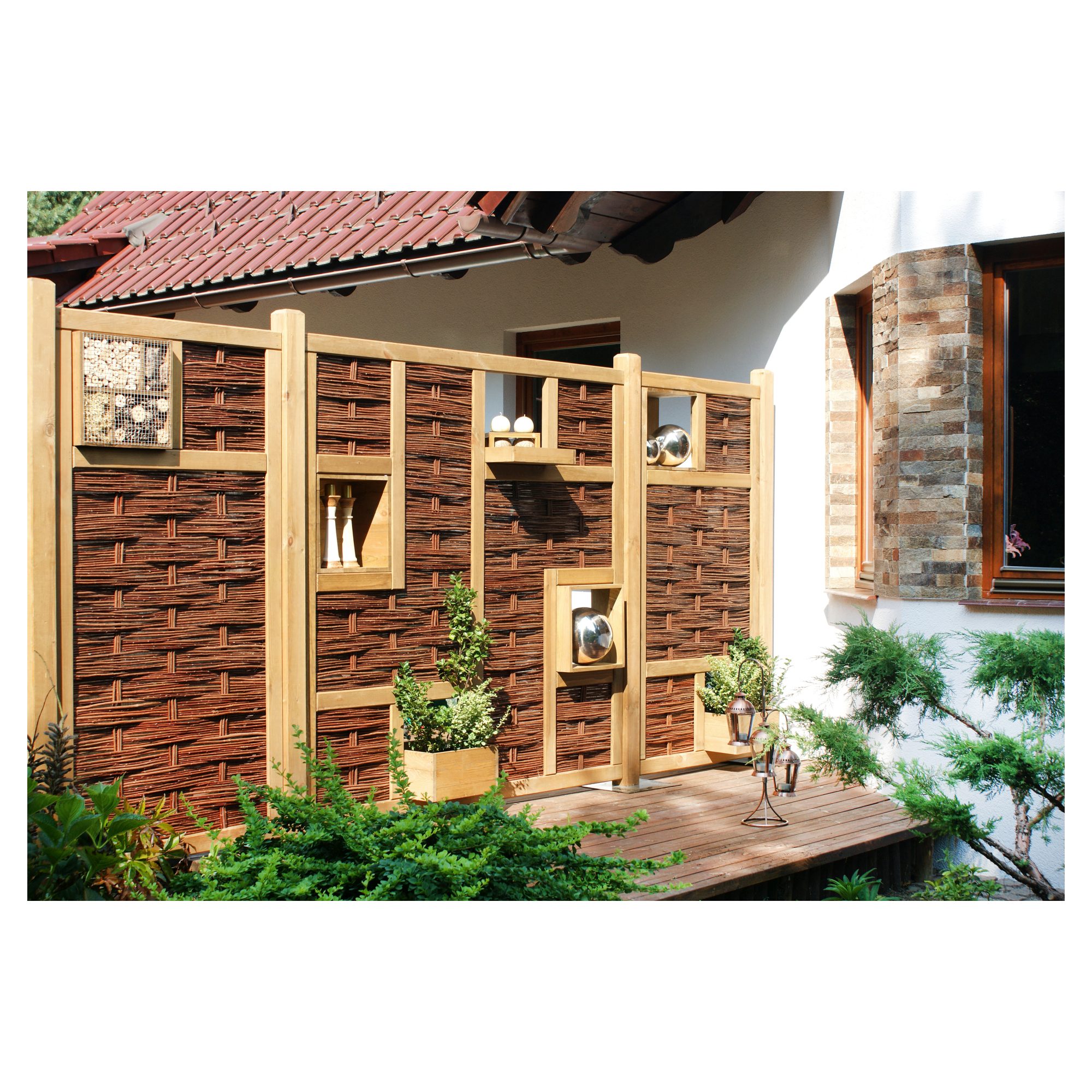 LABO-3D Weidengeflechtzaun
94 x 180 cm, 1 Fenster mittig
Rahmen 70 x 35 mm – Bild 4