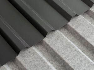 Aufpreis für das Antikondensvlies bei Trapezblech-Dachplatten, Maße: 320 x 555 cm